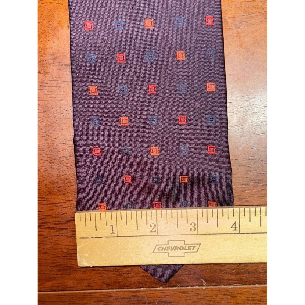 Brooks Brothers Silk Men's Tie. Dark Red 346 Necktie. 56 1/2 X 3 7/8